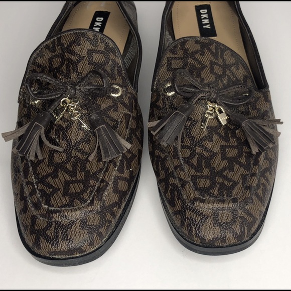 DKNY Brown Flat Slip-Ons ** Brand New ** Size: 9 - Picture 2 of 3